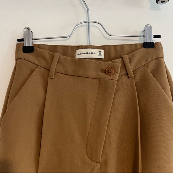 Abercrombie crossover tailored relaxed straight trouser - Picture 2 of 6